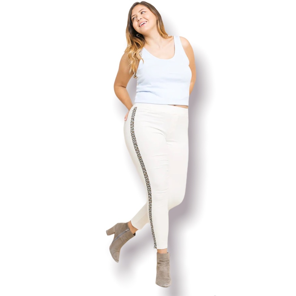 Umgee Leopard Striped Pull On Pants